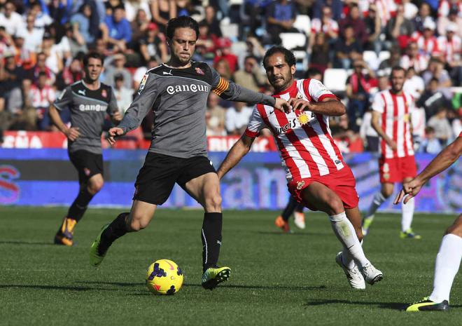 Verza, a la derecha, en un partido con el Almería.