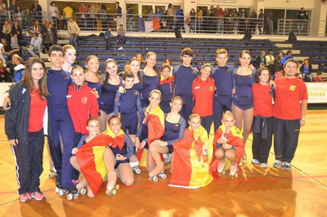 Las integrantes del Club Patinaje Artístico Alhaurín de la Torre.