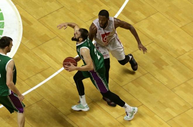 Vasileiadis, durante el partido.