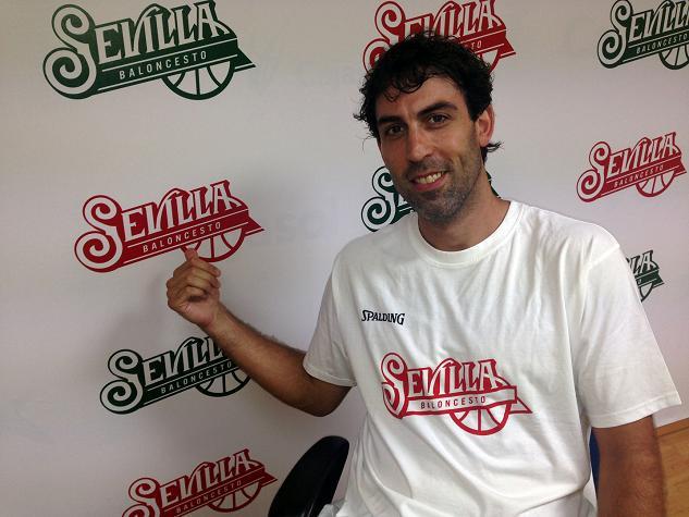 Berni, en su presentación con el Baloncesto Sevilla.