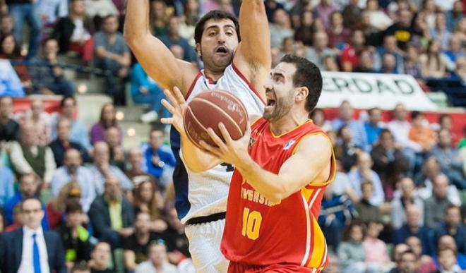 Carlos Cabezas, en un partido con el UCAM.