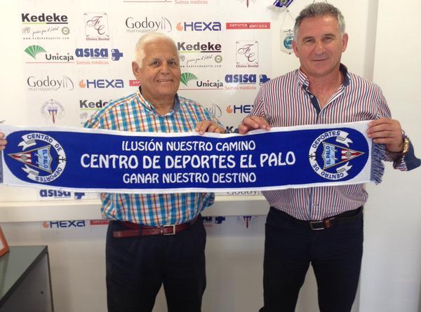 Tello y el presidente de El Palo, Juan Godoy.