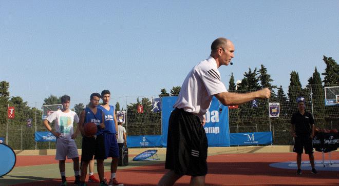 Un momento del JR. NBA que se celebra en Estepona.