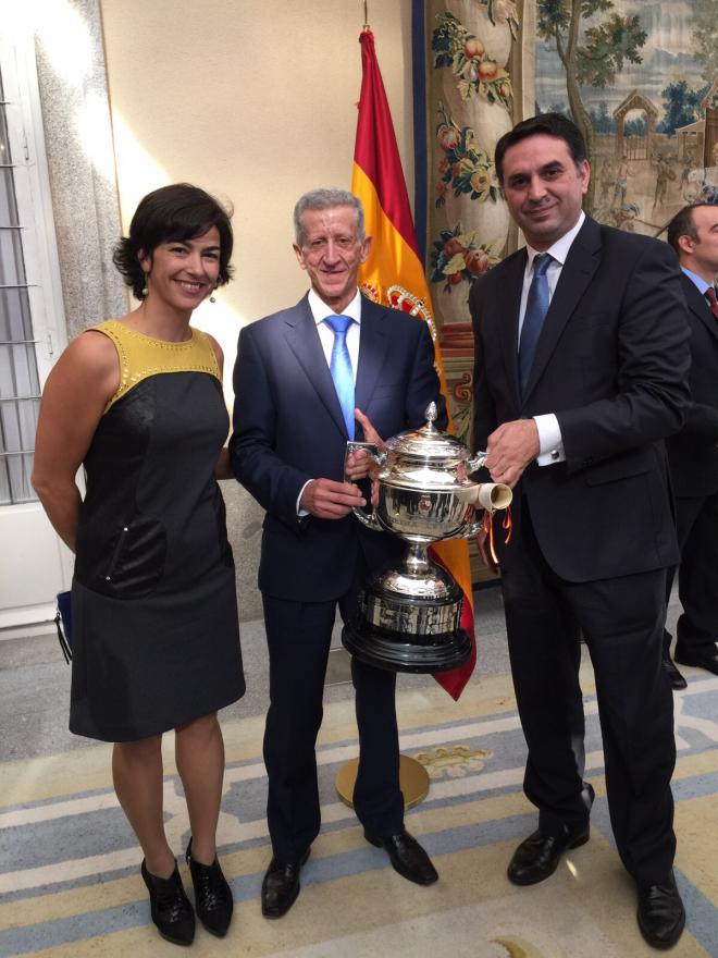 Rienda y Fernández estuvieron en la ceremonia.