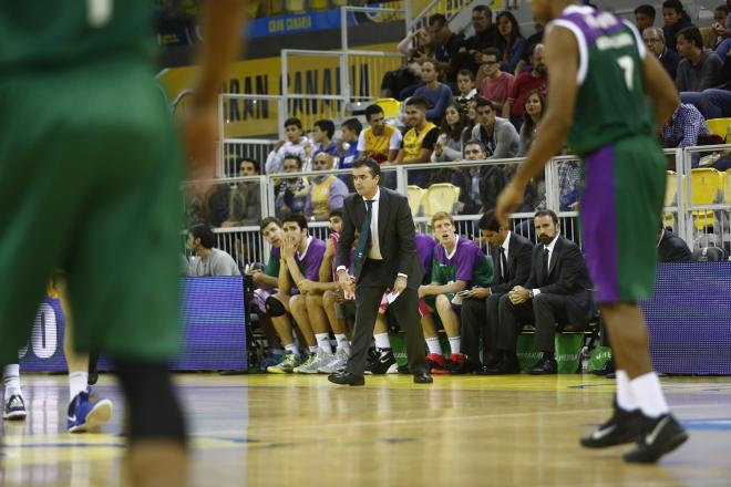 El banquillo del Unicaja en el Gran Canaria Arena.