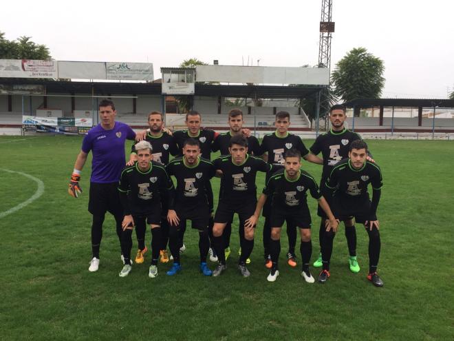 El once del Antequera en Martos.