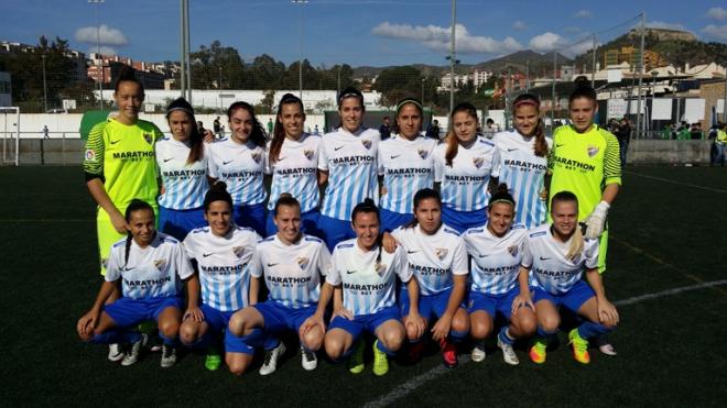 Los juagdores malaguistas posan antes del partido.