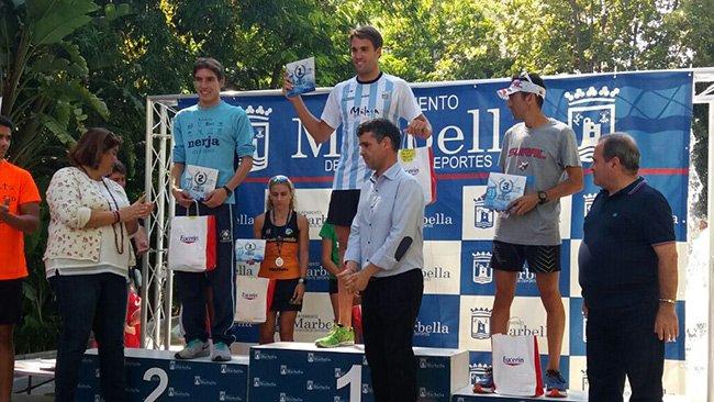 Podio de la Media Maratón de Marbella.