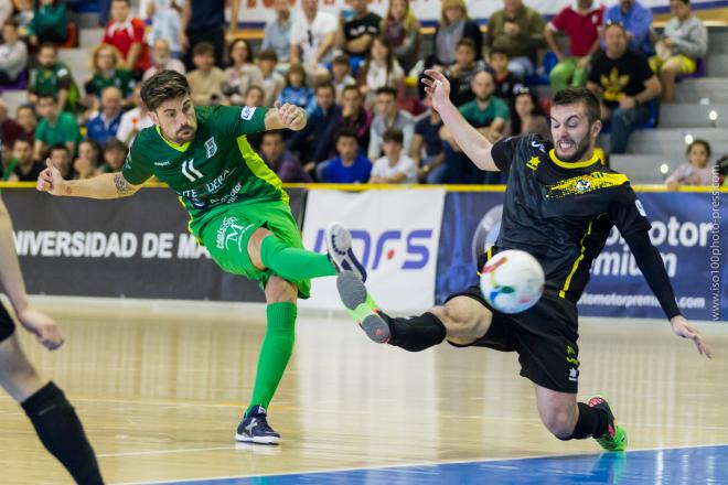 Un lance del UMA Antequera-O Parrulo.