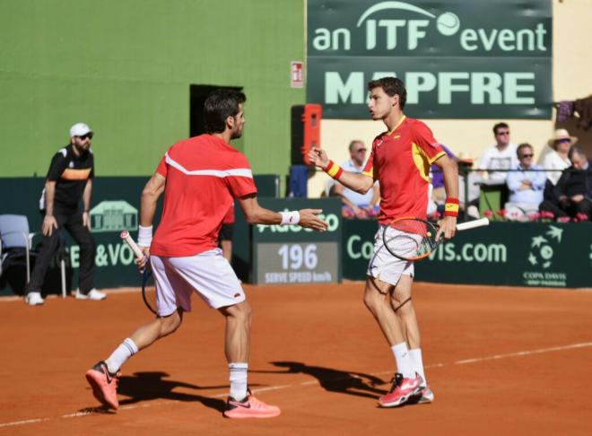 Feliciano y Carreño en el partido de dobles.