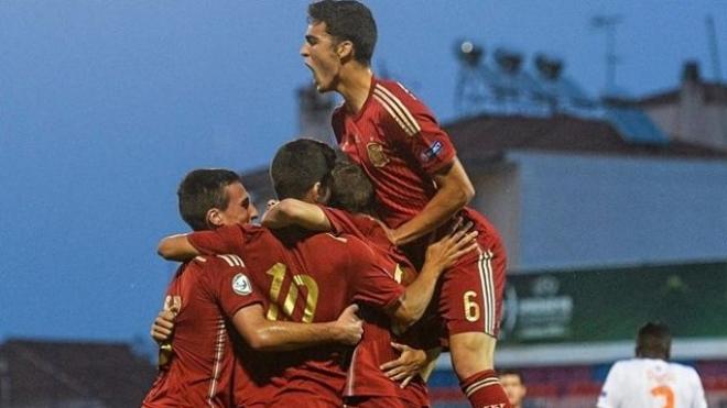 Jugadores de España celebran el gol ante Holanda.