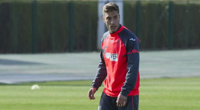 Cochina ha entrado en la convocatoria del Granada ante el Deportivo.