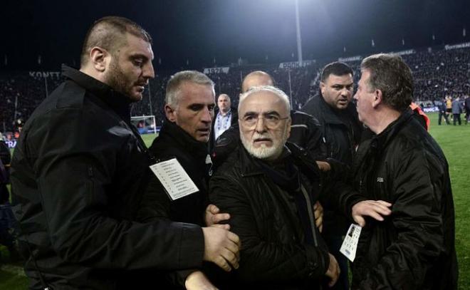 Invasión de campo del propietario del PAOK Ivan Savvidis.