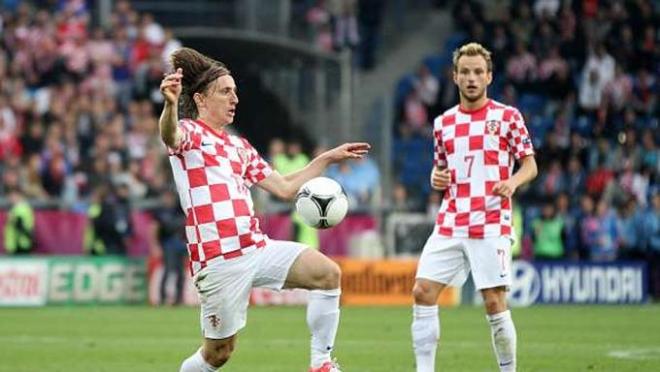 Modric y Rakitic, durante un partido con la selección croata.