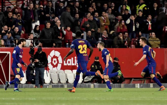 Messi celebra su gol en el Ramón Sánchez-Pizjuán.