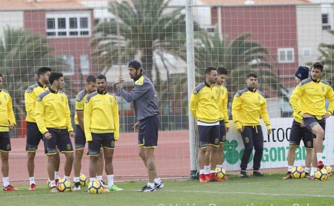 Los jugadores de Las Palmas durante el entrenamiento del martes.