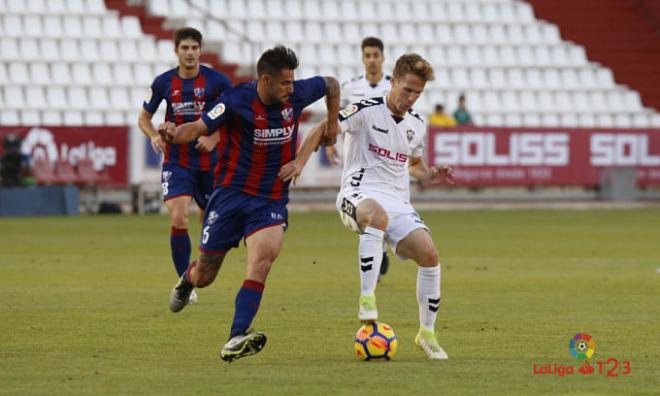 Partido de ida entre Albacete y Huesca.