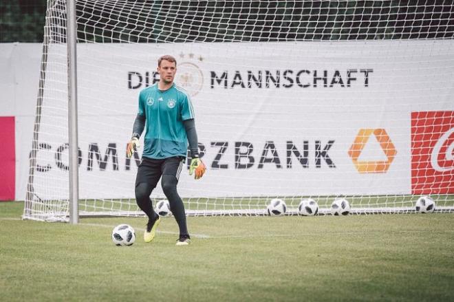 Neuer, durante un entrenamiento.