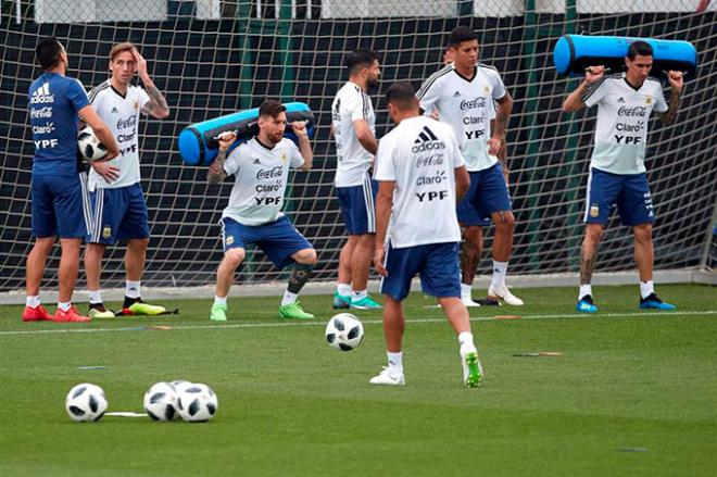 La plantilla, en un entrenamiento.