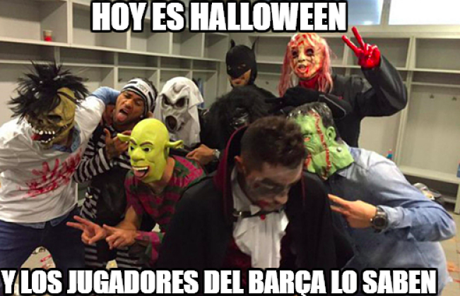 Los jugadores del Barça, en aquella famosa noche de Halloween.