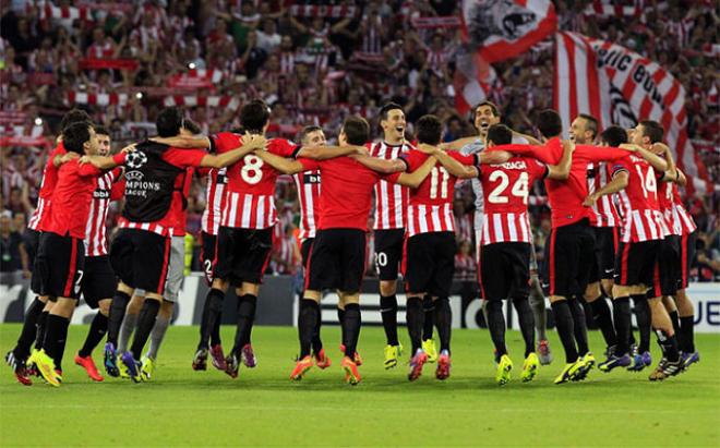 El Bilbao celebra por todo lo alto su clasificación.
