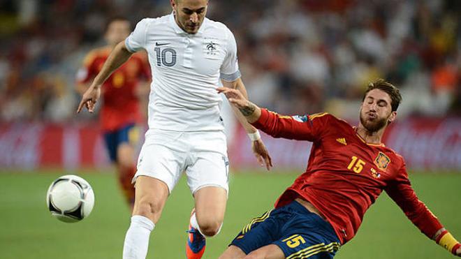 Ramos y Benzema en un encuentro  entre España y Francia.