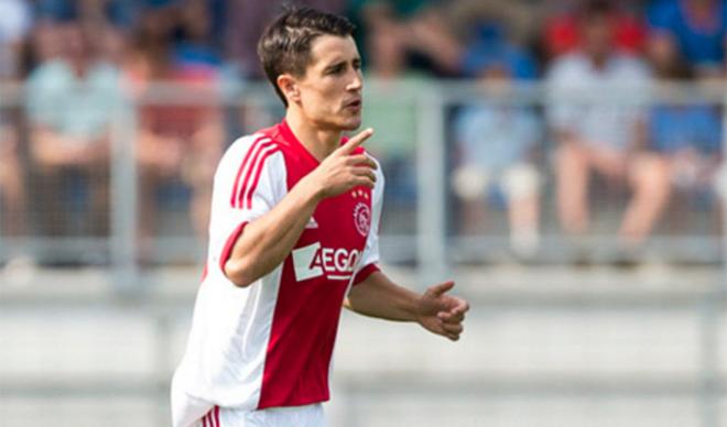 El delantero jugó el pasado año en el Ajax.