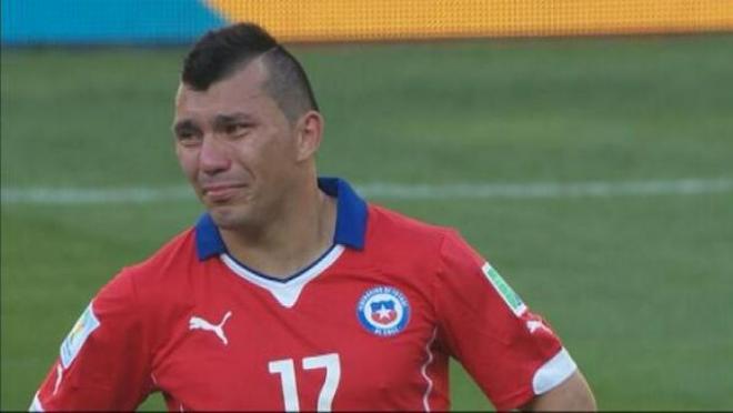 Medel llora tras la eliminación.