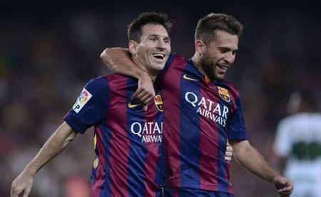 Messi celebra uno de sus goles ante el Elche.