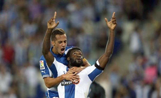 Caicedo celebra el gol que pone por delante al Espanyol.