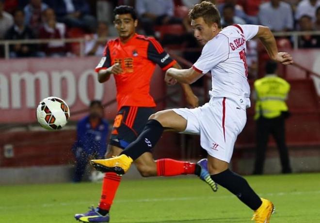 Deulofeu dispara a puerta ante la Real Sociedad.