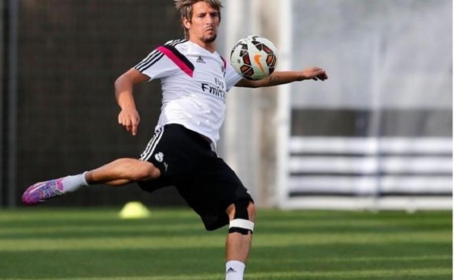 Coentrao, baja por lesión.