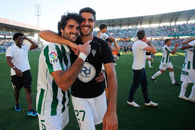 Bernardo Cruz junto a su hermano Fran (Foto: Cordopolis).