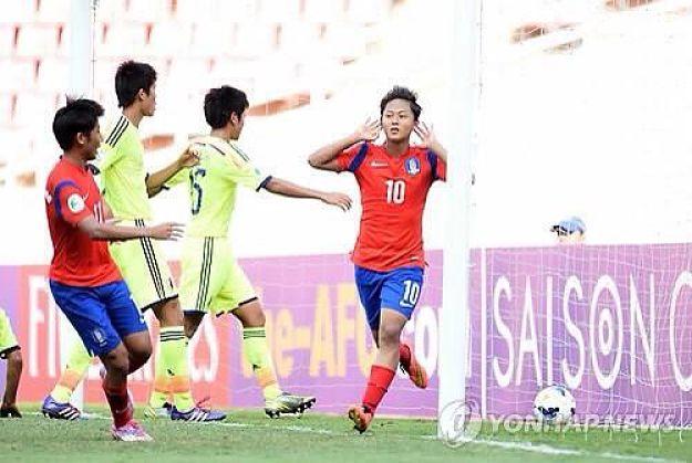 Seung Woo Lee marcó dos goles ante Japón.