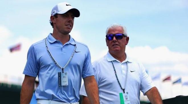 Los McIlroy, Rory y Gerry, dos personas felices tras el Abierto Británico.