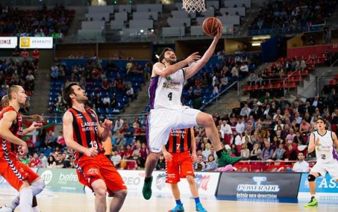 El equipo vitoriano fuerza el tercer partido.