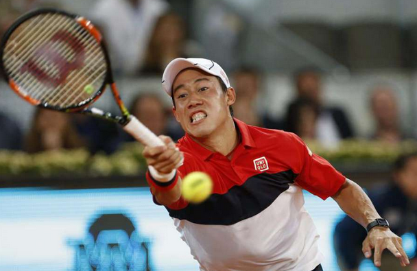 Nishikori mantiene su línea en París.