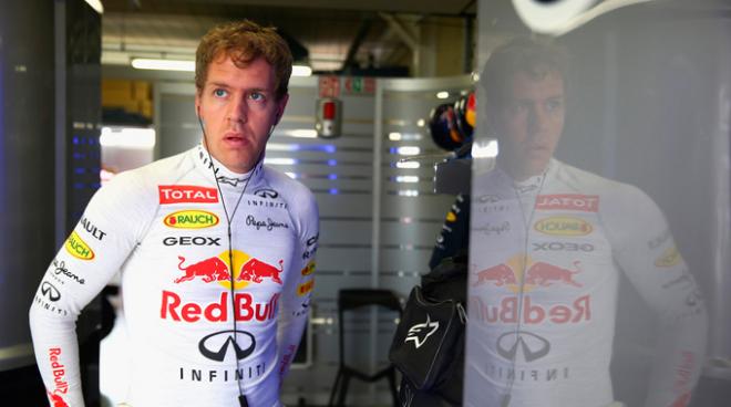 Vettel, en el box de Red Bull