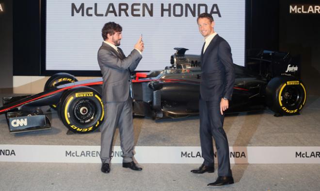 Alonso y Button, en la rueda de prensa