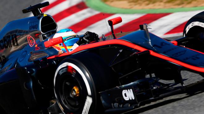 Alonso, durante los test en Barcelona