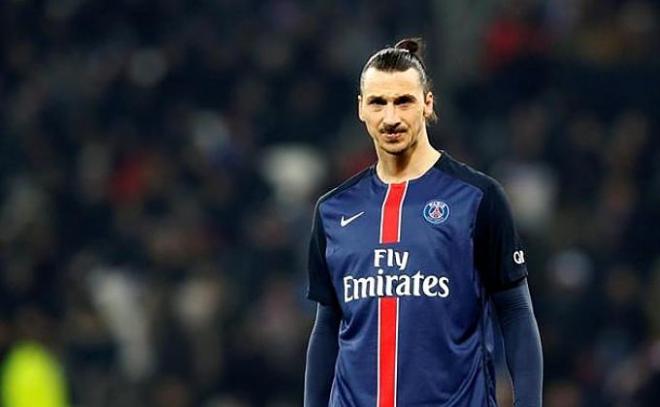 Ibrahimovic durante un partido del PSG