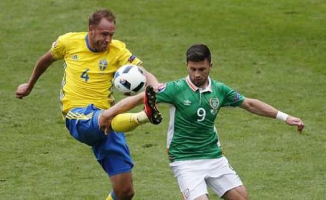Imagen del choque entre Suecia e Irlanda
