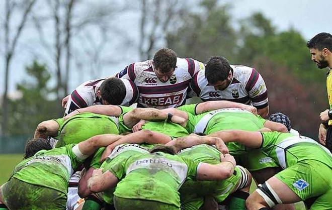 Imagen del partido entre Alcobendas y Bathco.