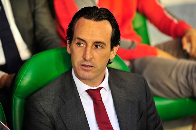 La salida de Emery se retrasa más de lo previsto.