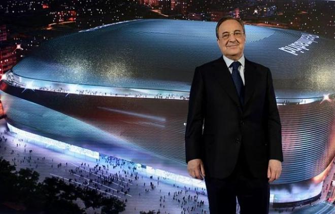 Florentino Pérez, con la imagen del nuevo estadio de fondo.