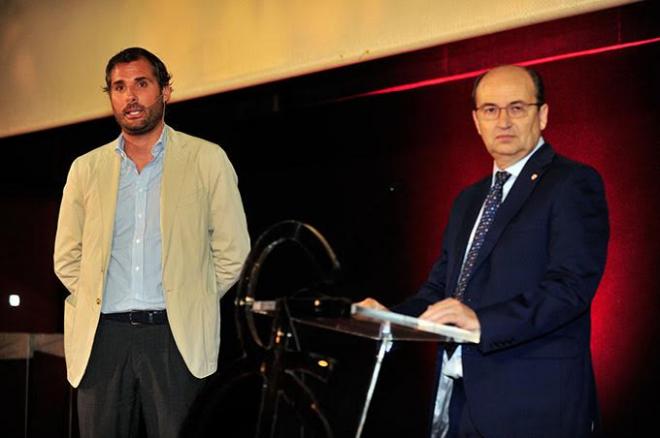 Castro y Loarte, durante el acto de presentación (Foto: Kiko Hurtado).