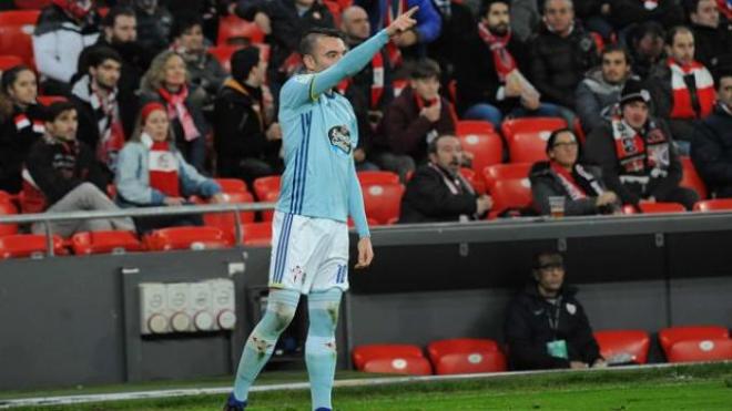 Aspas celebra su gol en San Mamés.