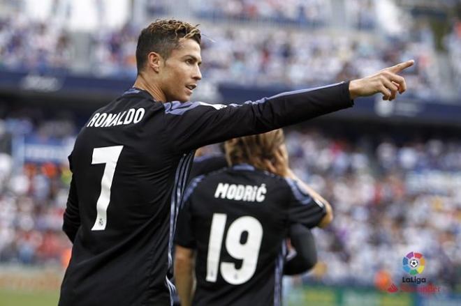 Cristiano Ronaldo celebra su gol en La Rosaleda.