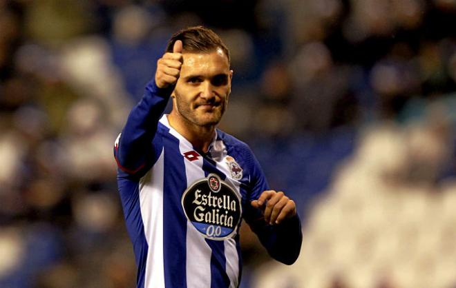 Lucas Pérez habría dado su visto bueno a la Premier League.