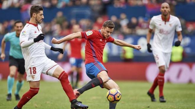 Oriol Riera, durante el Osasuna-Sevilla.